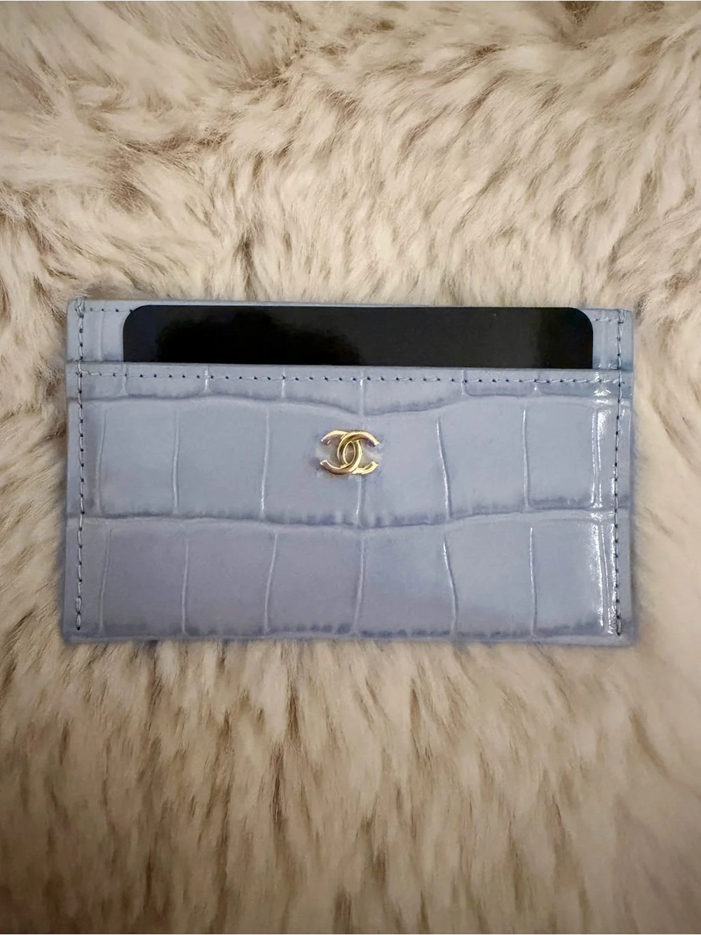 Chanel 26B Light Blue Croc Embossed Leather Cardholder with gold hardware - Picture 6 of 7